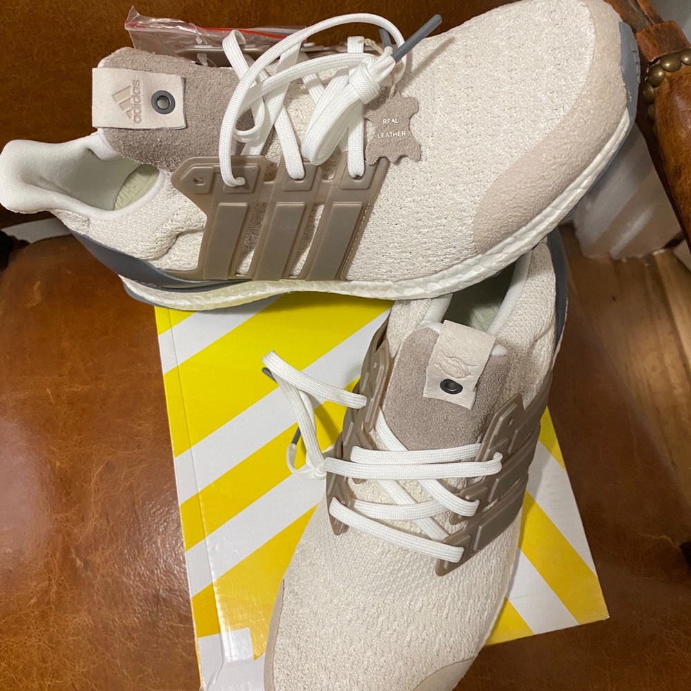 Adidas Ultraboost Lux x Social Status
